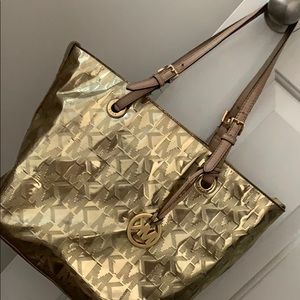 Micheal Kors authentic
